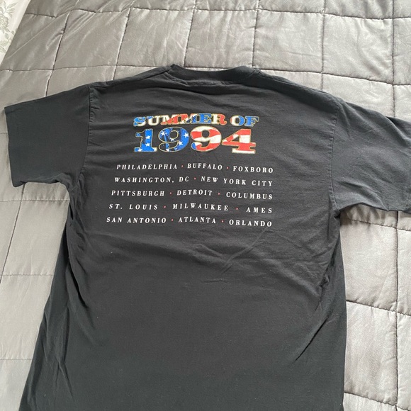 1994 Elton John Concert/Tour Tee ; Clean and In great used shape : 👓 Elton 🎹 - Picture 7 of 8